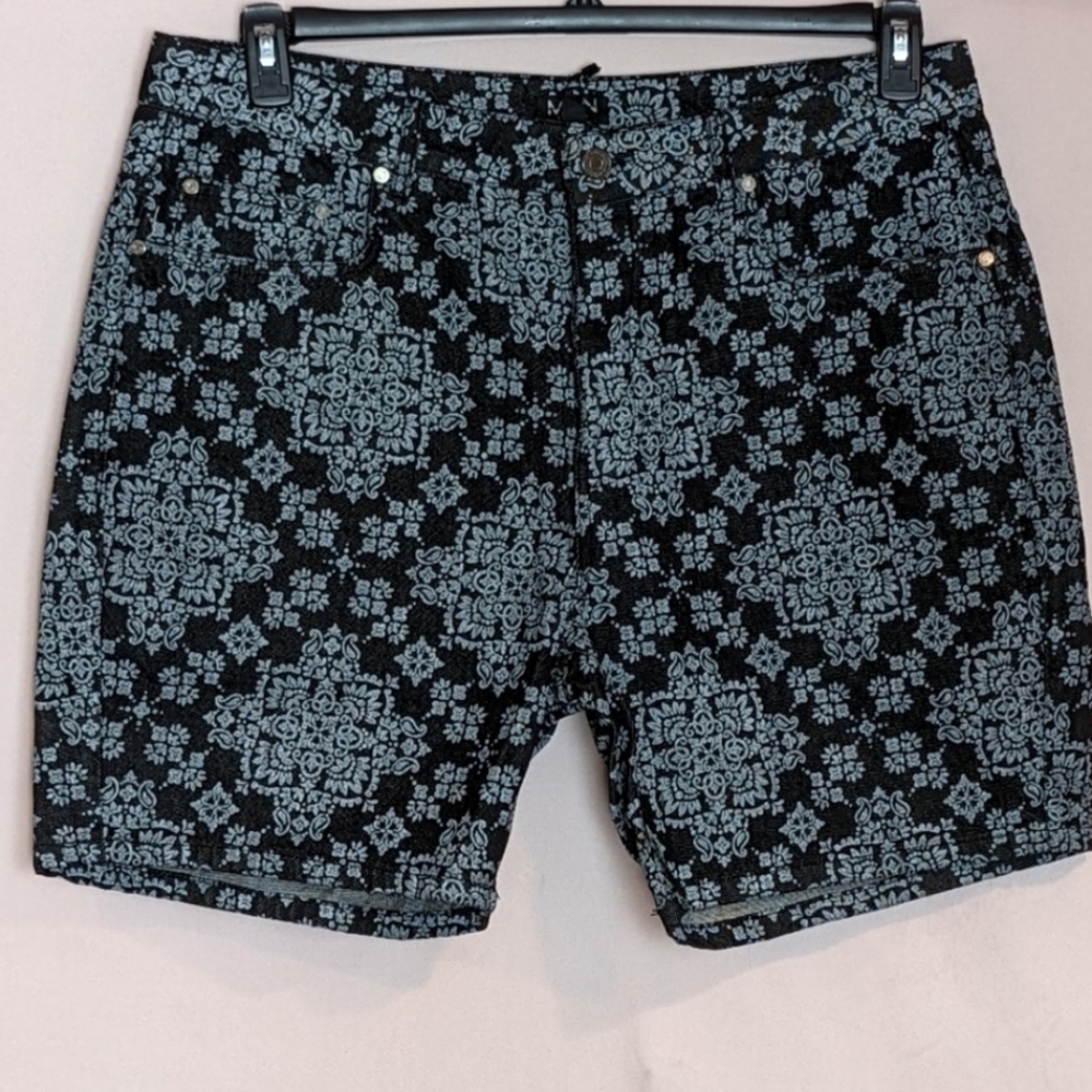 Boohoo Man Gray and Black Bandana Print Slim Fit Denim Shorts